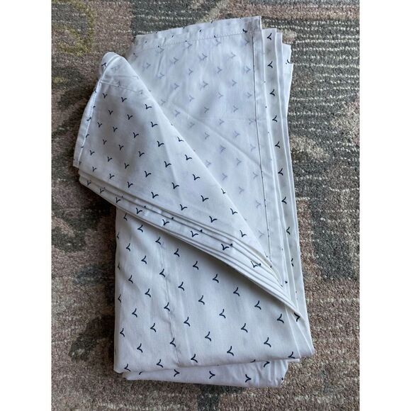 Simple V Design Bed Flat Top Sheet - Picture 2 of 5